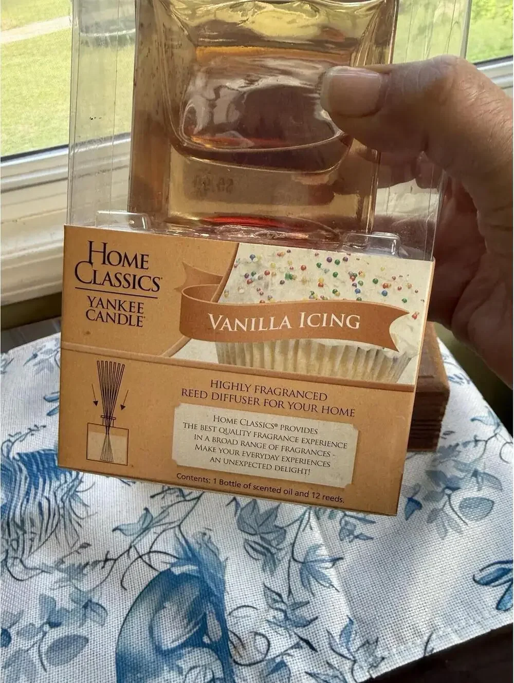 Yankee Candle Vanilla Cupcake Reed Diffuser Oil - 1.2 oz New Rare Retired